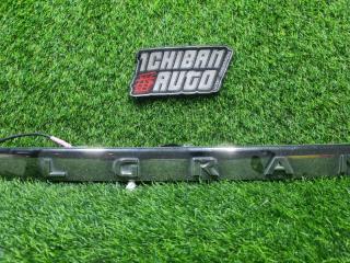 Накладка 5-й двери задняя NISSAN ELGRAND E52 908101JB0A 3 ракурс