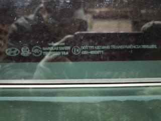 Стекло двери правое заднее HYUNDAI GRAND STAREX TQ 878204H010 4 ракурс