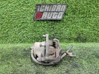 Суппорт правый передний HYUNDAI I30 FD G4FC 581302L000 5 ракурс Суппорт правый передний HYUNDAI I30 FD G4FC 581302L000 5 ракурс