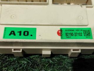 Блок предохранителей SSANGYONG KORANDO C300 D16DTF 8219037102 4 ракурс