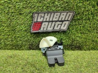 Замок багажника VOLKSWAGEN PASSAT 2012