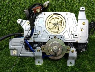 Доводчик двери левый задний HONDA STEPWGN RF5 72051S7S921 3 ракурс