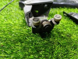 Ролик раздвижной двери правый задний HONDA ELYSION RR1 72520SJKJ01 4 ракурс