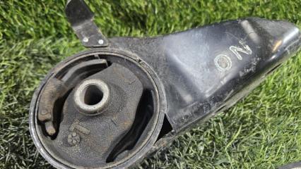 Подушка двигателя задняя MAZDA PREMACY CP8W FP 3 ракурс Подушка двигателя задняя MAZDA PREMACY CP8W FP 3 ракурс