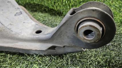 Рычаг правый задний HONDA ELYSION RR1 52345-SJK-000 3 ракурс