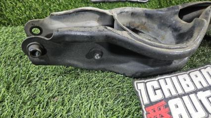 Рычаг правый задний HONDA STEPWGN RF3 52355-S7S-J00 5 ракурс