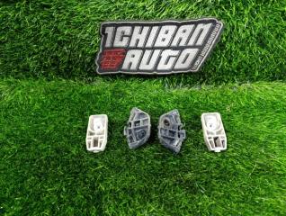 Крепление бампера заднее TOYOTA BB NCP30 52576-52030 1 ракурс