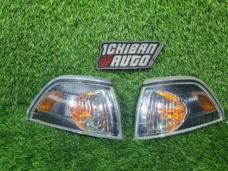 Габарит правый передний TOYOTA HIACE REGIUS KCH40 8152026140 4 ракурс