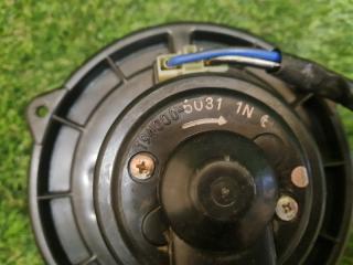 Мотор печки MITSUBISHI DEBONAIR S22A MR117218 4 ракурс Мотор печки MITSUBISHI DEBONAIR S22A MR117218 4 ракурс