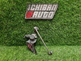 Датчик пневмоподвески правый передний TOYOTA CROWN MAJESTA UZS186 8940530110 1 ракурс