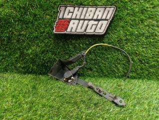 Датчик пневмоподвески правый задний TOYOTA CROWN MAJESTA UZS186 89407-30070 1 ракурс