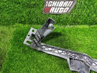 Крепление бампера переднее правое LEGACY BR9