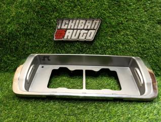 Подсветка номера задняя NISSAN CEDRIC Y31 798502H300 2 ракурс
