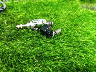 Форсунка инжекторная TOYOTA MARK X GRX120 4GR-FSE 23250-31020 4 ракурс