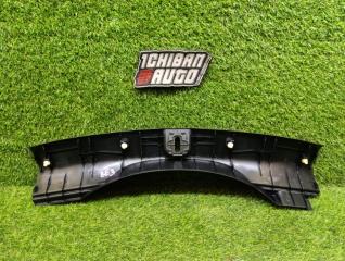 Накладка замка багажника задняя HONDA EDIX BE3 84640-SJD-003 5 ракурс