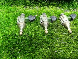 Форсунка инжекторная TOYOTA MARK X GRX120 4GR-FSE 23250-31020 3 ракурс
