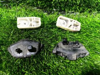 Крепление бампера заднее TOYOTA BB NCP30 52576-52030 2 ракурс