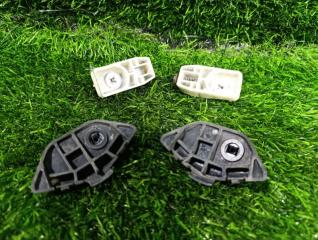 Крепление бампера заднее TOYOTA BB NCP30 52576-52030 2 ракурс