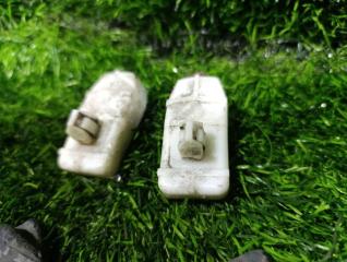 Крепление бампера заднее TOYOTA BB NCP30 52576-52030 4 ракурс