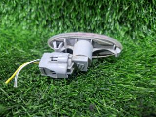 Поворотник в крыле левый передний TOYOTA WISH ZGE25 8173012240 4 ракурс