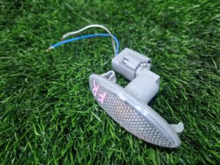 Поворотник в крыле левый передний TOYOTA WISH ZGE25 8173012240 4 ракурс