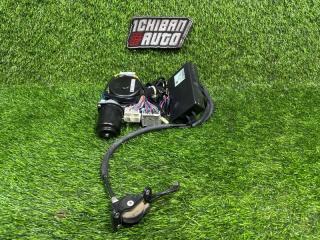 Доводчик двери правый задний HONDA ELYSION RR1 72011SJKJ21 2 ракурс