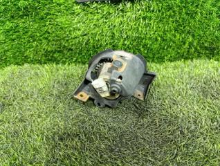 Туманка правая передняя TOYOTA NOAH AZR60 81210-52053 4 ракурс