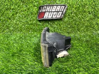 Туманка правая передняя TOYOTA ALPHARD ANH10 8121058030 2 ракурс
