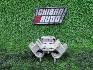 Подушка кпп Toyota PROGRES JCG10 1JZ-FSE 12371-46200 1 ракурс Подушка кпп Toyota PROGRES JCG10 1JZ-FSE 12371-46200 1 ракурс