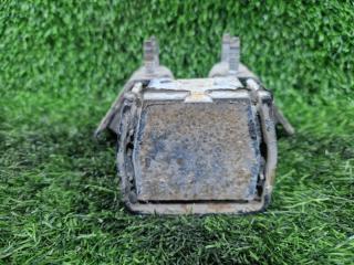 Подушка кпп Toyota PROGRES JCG10 1JZ-FSE 12371-46200 5 ракурс Подушка кпп Toyota PROGRES JCG10 1JZ-FSE 12371-46200 5 ракурс