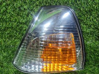 Габарит левый передний TOYOTA GRAND HIACE KCH10 8174026020 2 ракурс