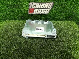 Блок управления efi TOYOTA CROWN MAJESTA JZS177 2JZ-FSE 896613A610 1 ракурс