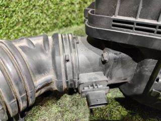 Корпус воздушного фильтра KIA MOHAVE HM D6EA 281102J100 4 ракурс