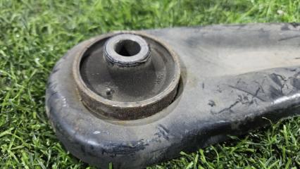 Рычаг правый передний NISSAN NV100 CLIPPER DR17V R06A 54501-4A00C 3 ракурс