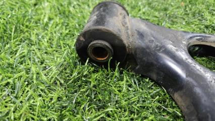 Рычаг правый передний NISSAN NV100 CLIPPER DR17V R06A 54501-4A00C 4 ракурс