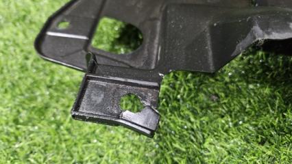 Подкрылок правый передний HONDA ELYSION RR1 74101SYK000 3 ракурс