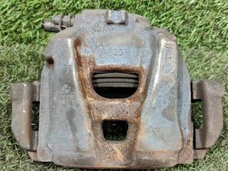 Суппорт левый передний AUDI A4 8K 8K0615123C 2 ракурс Суппорт левый передний AUDI A4 8K 8K0615123C 2 ракурс