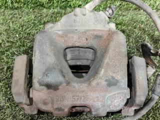 Суппорт правый передний BMW X1 E84 N47D20C 34116778146 2 ракурс