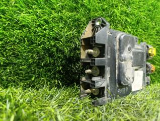 Блок предохранителей RENAULT MEGANE DZ0G M4R713 243800011R 5 ракурс