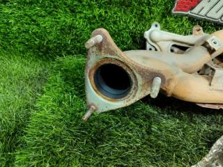 Коллектор выпускной правый TOYOTA SEQUOIA USK65L 3URFE 17104-38010 3 ракурс Коллектор выпускной правый TOYOTA SEQUOIA USK65L 3URFE 17104-38010 3 ракурс
