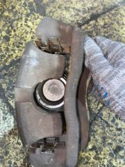 Суппорт тормозной передний правый Freelander 2003 25K4F 2.5