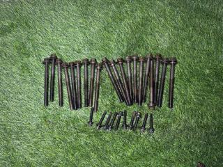 Запчасть болт головки блока цилиндров Jeep Grand Cherokee