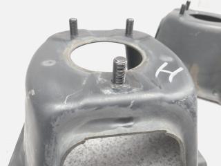 Крепление запасного колеса заднее Grand Escudo 2005 TX92W H27A