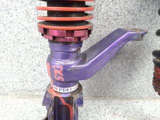 Стойка подвески Integra 2005 DC5 K20A Стойка подвески Integra 2005 DC5 K20A