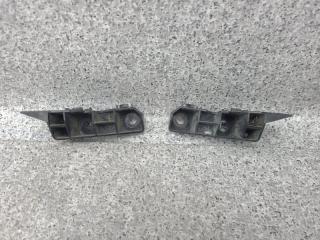 Запчасть крепление бампера переднее Mitsubishi Grandis 2005