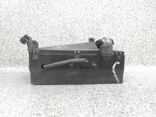Блок предохранителей Bighorn 1995 UBS69GW 4JG2