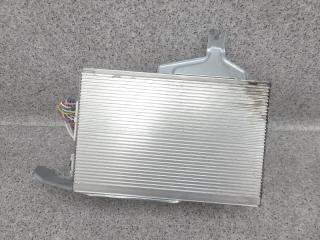 Запчасть усилитель магнитолы Toyota Harrier 2008