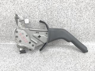 Запчасть рычаг стояночного тормоза Nissan Terrano Regulus 2000