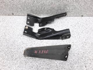 Запчасть крепление бампера заднее Nissan Terrano Regulus 2000