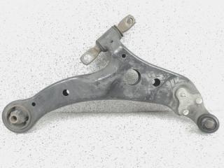 Запчасть рычаг подвески передний правый Toyota Camry 2013